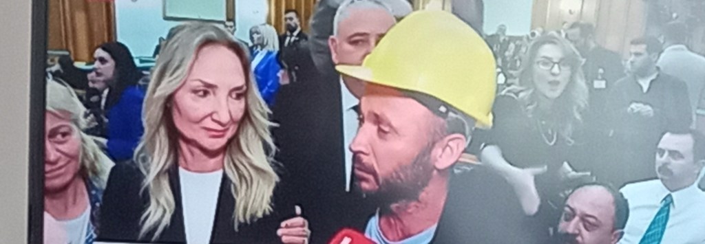 Patron İnsafa Geldi