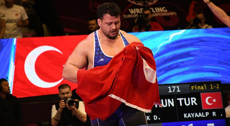 Rıza Kayaalp Tarih&nbsp;Yazdı