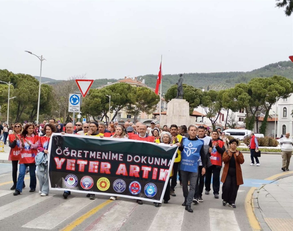 Öğretmenler İki Gün Daha İş&nbsp;Bıraktı
